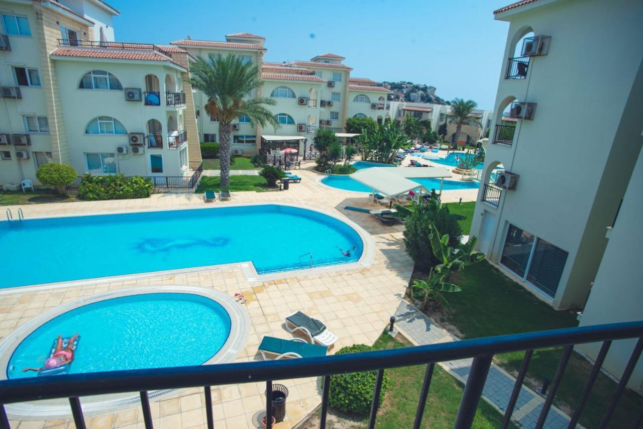 Boheme B6 Sunrise Beach Gastria Exterior photo