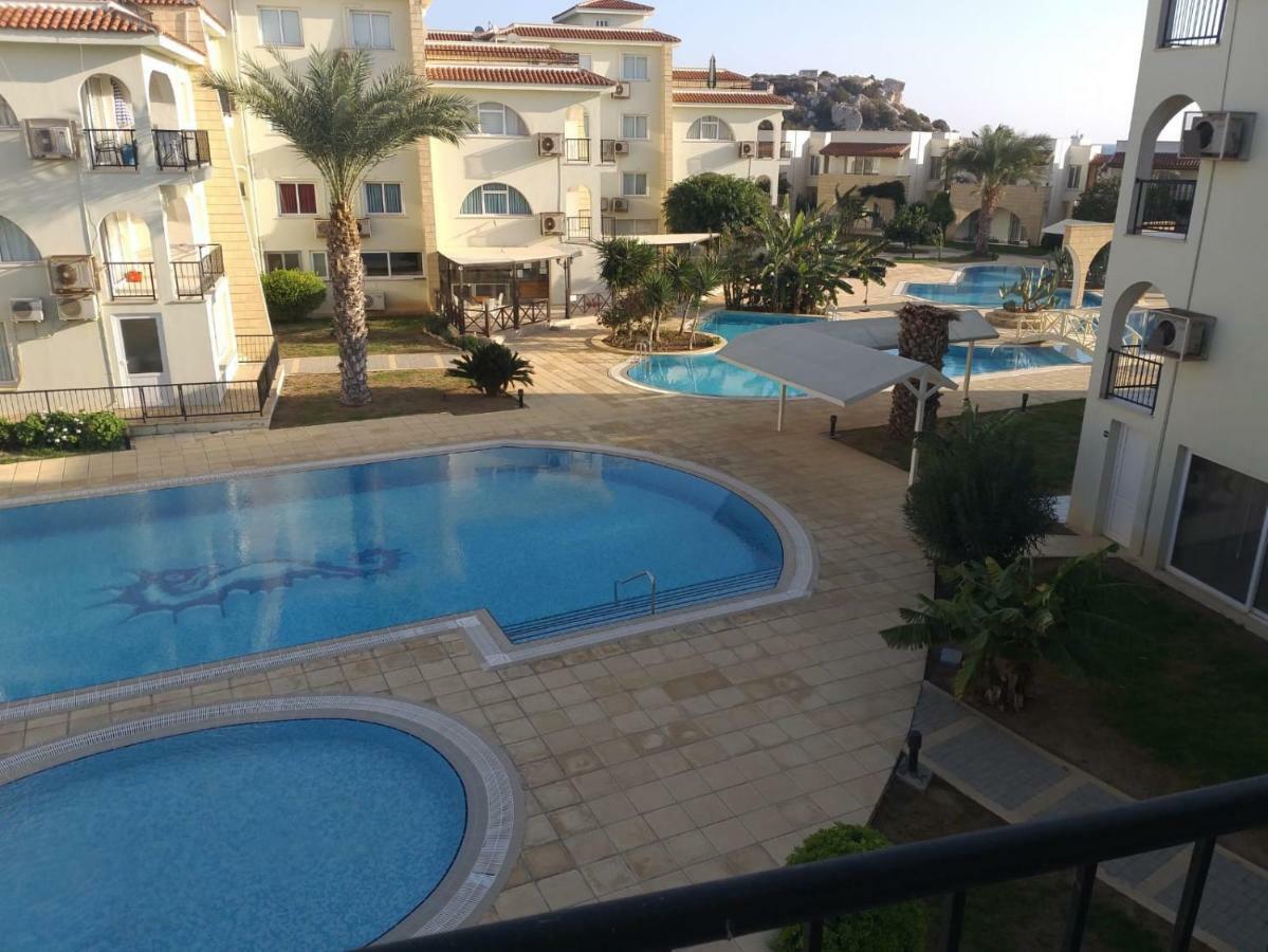 Boheme B6 Sunrise Beach Gastria Exterior photo